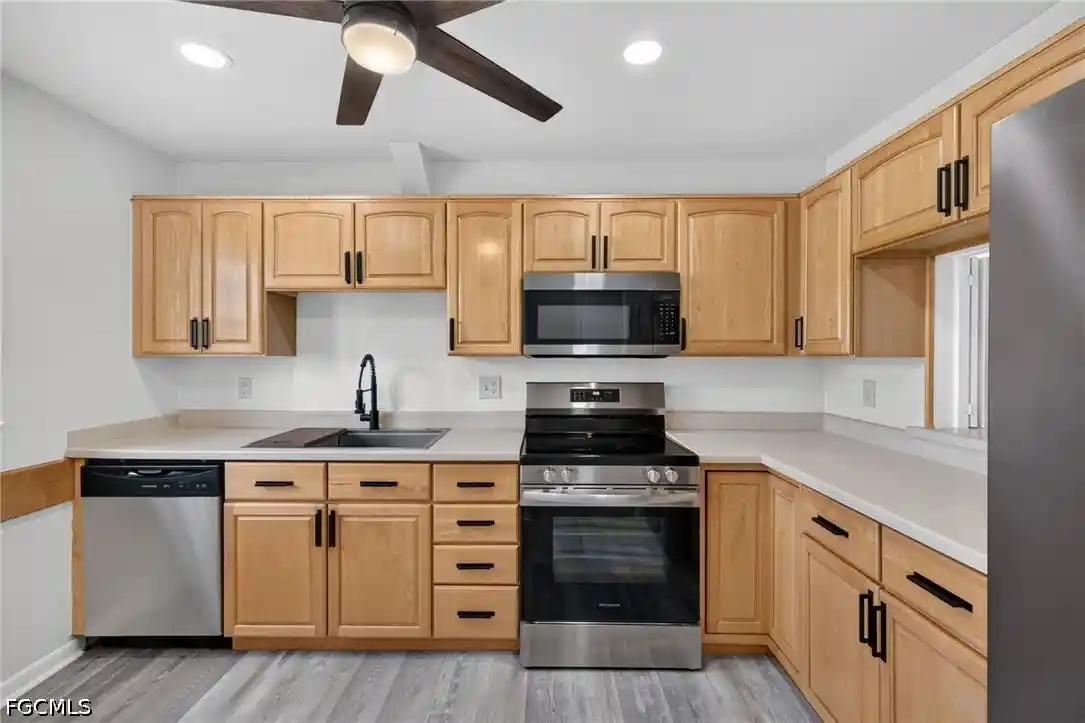 Townhouse for sale at 6913 Birdie Way, Fort Myers, FL 33919 | MLS# 2026030573