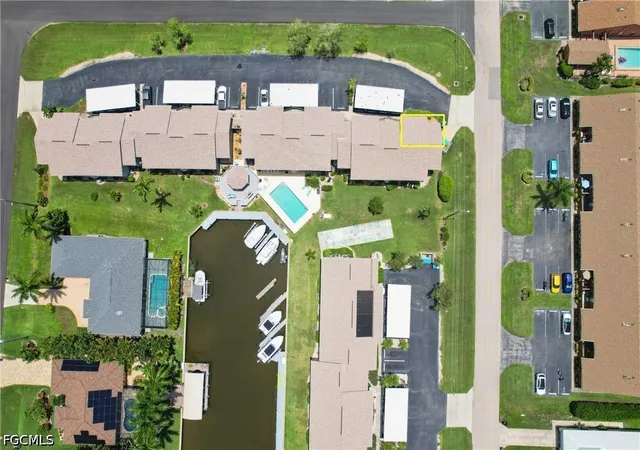 2nd image of 4708 Sw 8Th Pl, Cape Coral, FL 33914
