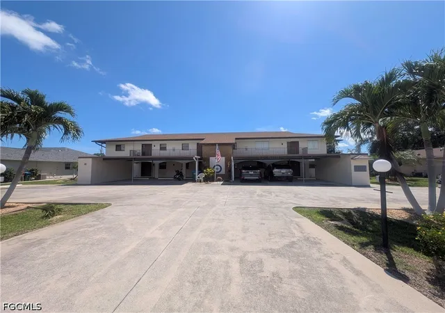 4th image of 3720 Se 10Th Ave #201, Cape Coral, FL 33904 | MLS# 2026030589