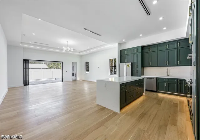 Photo 4 of Single family home for sale at 1369 Trail Ter Dr, Naples, FL 34103 | MLS# 226026390 | Listing updated on 2026-08-05