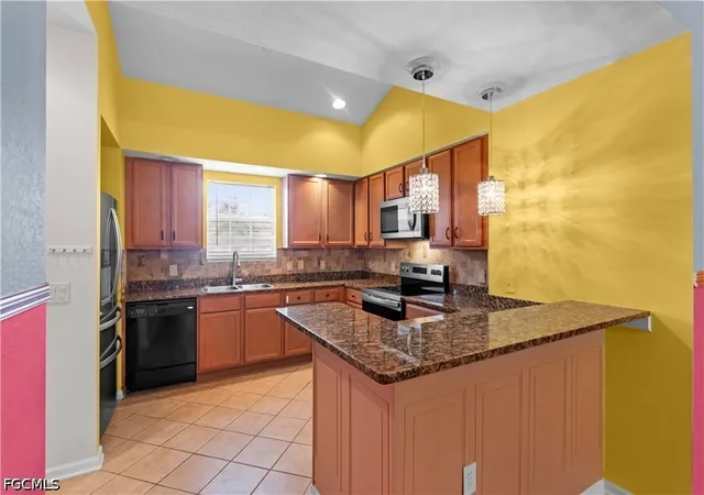 Listing Photo 4 - Condo for sale in building located at 10046 Via Colomba Cir, FORT MYERS, FL 33966 - Unit #203