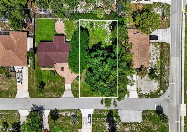 2nd image of 27506 Playa Del Rey Ln, Bonita Springs, FL 34135 | MLS# 226026110