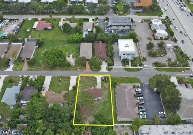 Photo 1 of Single family home for sale at 870 109th Avenue N, Naples, FL 34108 | MLS# 2026030746 | Listing updated on 2026-07-26