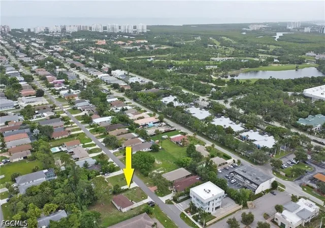 Photo 3 of Single family home for sale at 870 109th Avenue N, Naples, FL 34108 | MLS# 2026030746 | Listing updated on 2026-07-26