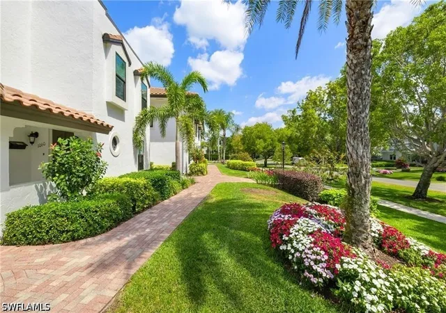2nd image of 1050 6th St S, Naples, FL 34102