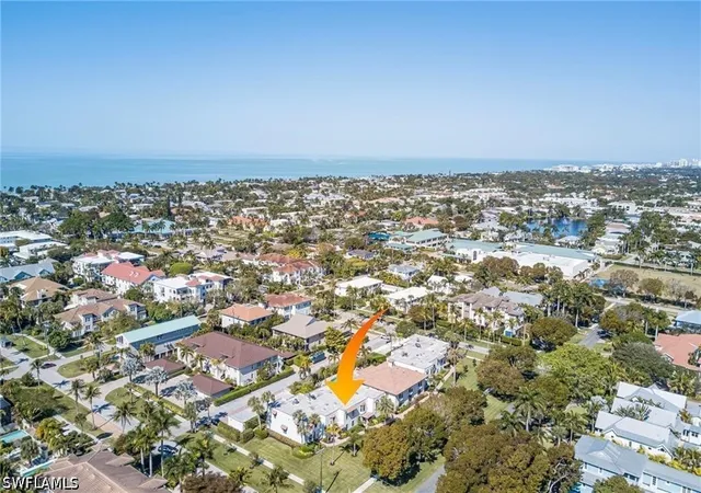 30th image of 1050 6th St S #1050, Naples, FL 34102 | MLS# 226026573