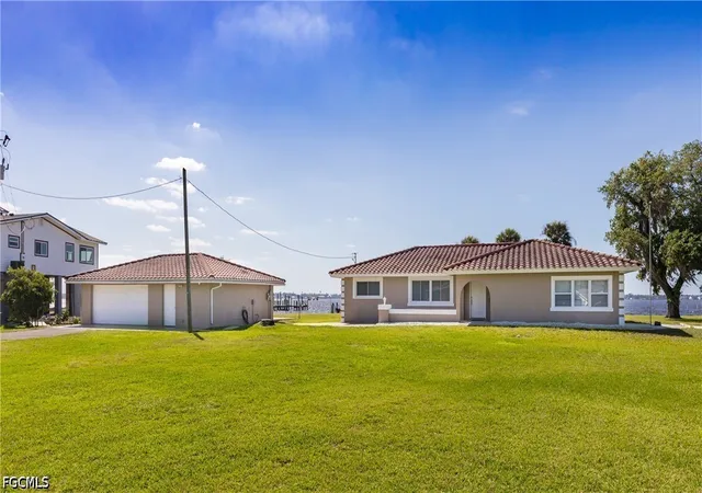 2nd image of 1808 Stevenson Rd, North Fort Myers, FL 33917 | MLS# 2026030928