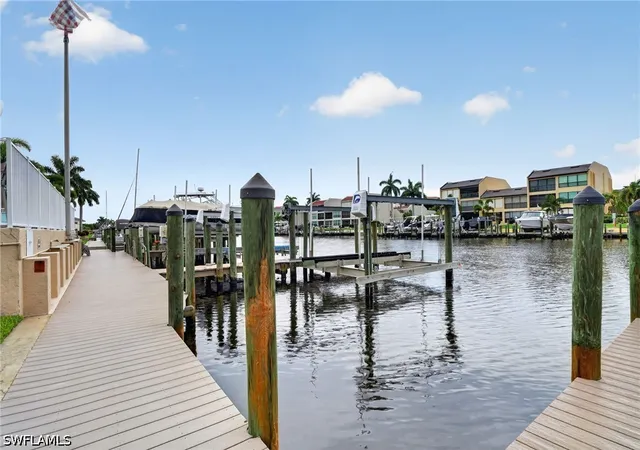 4th image of 4025 Se 19Th Pl #209, Cape Coral, FL 33904 | MLS# 226026313