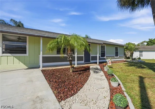 Photo 2 of Single family home for sale at 19368 Coraltree Ct, Lehigh Acres, FL 33936 | MLS# 2026031002 | Listing updated on 2026-10-07