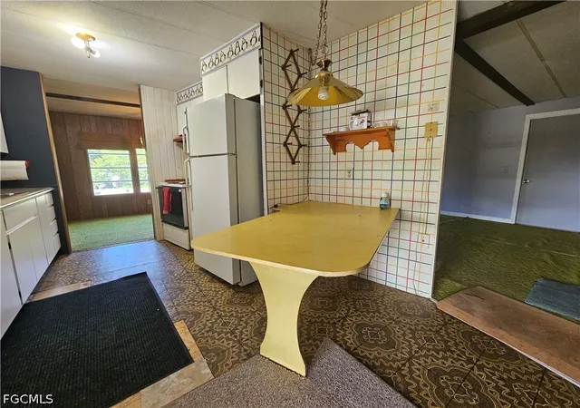 5th image of 18210 Deuce Rd, North Fort Myers, FL 33917 | MLS# 2026031132