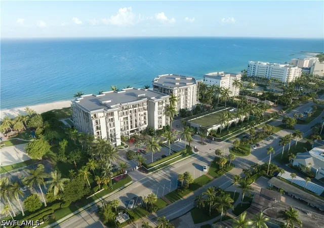 Photo 3 of Condo for sale at 1601 Gulf Shore Blvd N #302, Naples, FL 34102 | MLS# 226025655 | Listing updated on 2026-07-21