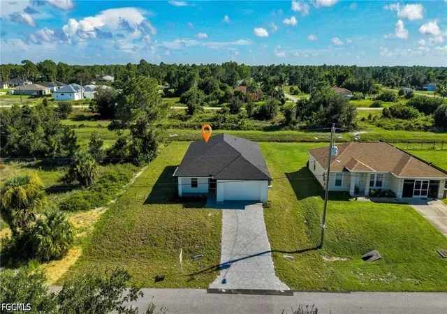 Photo 3 of Single family home for sale at 532 Raintree St E, Lehigh Acres, FL 33974 | MLS# 2026031159 | Listing updated on 2026-10-05
