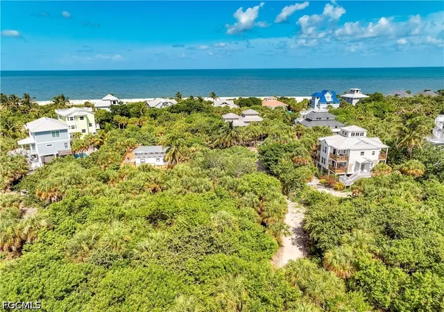 Photo 3 of Land for sale at 552 Coral Cir, Captiva, FL 33924 | MLS# 2026031238 | Listing updated on 2026-07-22