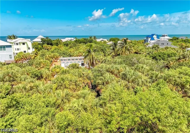 Photo 4 of Land for sale at 552 Coral Cir, Captiva, FL 33924 | MLS# 2026031238 | Listing updated on 2026-07-22