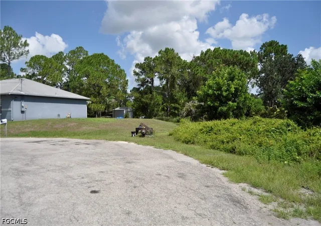 Photo 4 of Land for sale at 1109 Bard Ct, Fort Myers, FL 33913 | MLS# 2026031251 | Listing updated on 2026-07-28