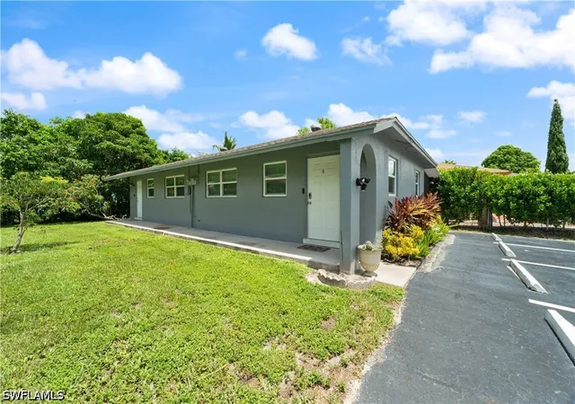3rd image of 3365 Estey Ave, Naples, FL 34104 | MLS# 226026942