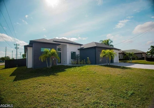 Photo 3 of Single family home for sale at 2000 Sw 31st Terrace, Cape Coral, FL 33914 | MLS# 2026031388 | Listing updated on 2026-07-23