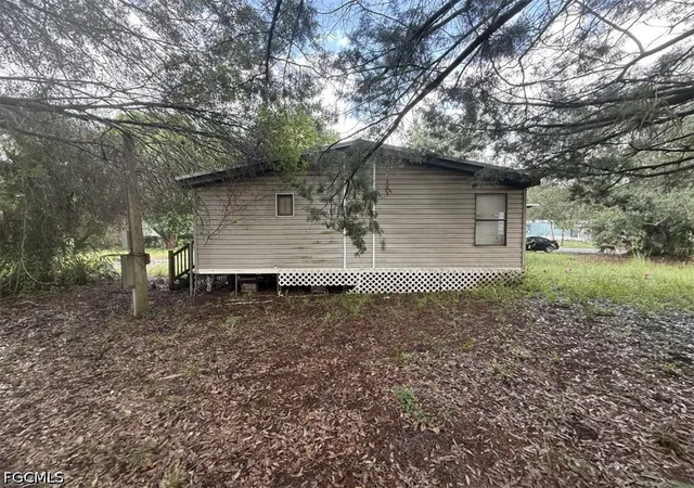 3rd image of 600 Bridle Wy, Labelle, FL 33935 | MLS# 2026031410