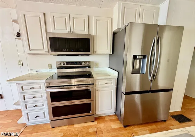 3rd image of 250 Santa Fe Trl, North Fort Myers, FL 33917 | MLS# 2026031473