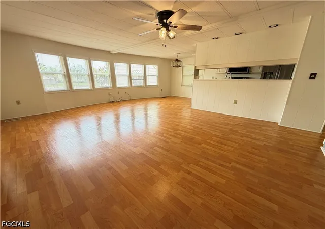 5th image of 250 Santa Fe Trl, North Fort Myers, FL 33917 | MLS# 2026031473