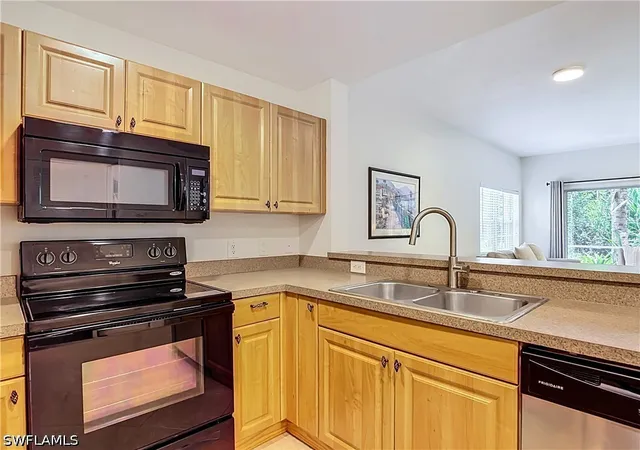 Listing Photo 5 - Condo for sale in building located at 4500 Botanical Pl Cir, Naples, FL 34112 - Unit #102