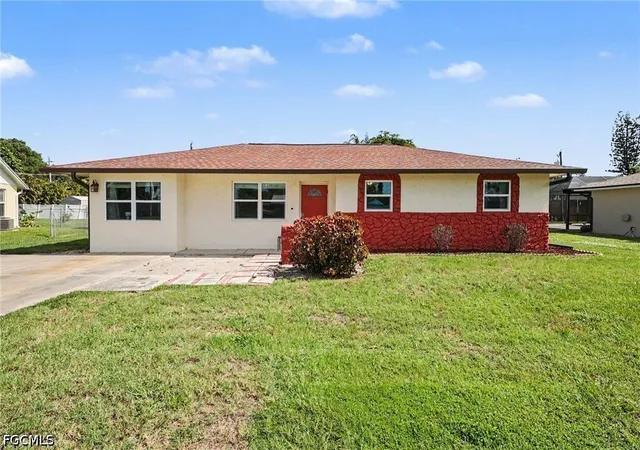 Photo 1 of Sale Pending at 5411 Loyola Ln, Fort Myers, FL 33908 | MLS# 2026031477 | Listing updated on 2026-08-09