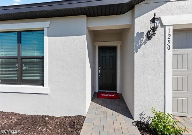 4th image of 1137 Caloosa Breeze Dr, Labelle, FL 33935 | MLS# 226027140