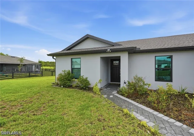 3rd image of 811 Gen Chesty Puller Ct, La Belle, FL 33935 | MLS# 226027025
