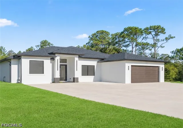 Photo 3 of Single family home for sale at 809 Magnolia Ave, Lehigh Acres, FL 33972 | MLS# 2026031526 | Listing updated on 2026-07-27