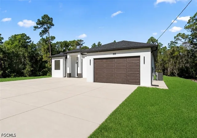 Photo 4 of Single family home for sale at 809 Magnolia Ave, Lehigh Acres, FL 33972 | MLS# 2026031526 | Listing updated on 2026-07-27