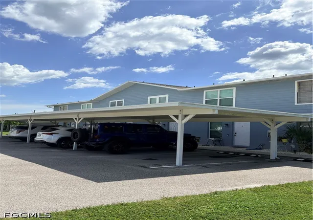 2nd image of 4520 Sw 8th Pl #4, Cape Coral, FL 33914 | MLS# 2026031542