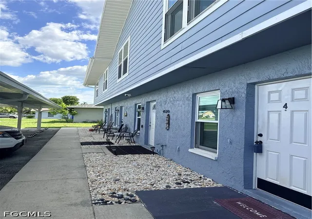 4th image of 4520 Sw 8Th Pl #4, Cape Coral, FL 33914 | MLS# 2026031542