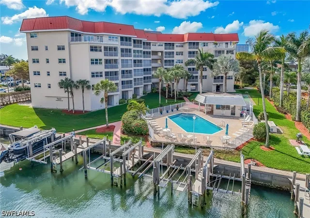 2nd image of 270 N Collier Blvd, Marco Island, FL 34145