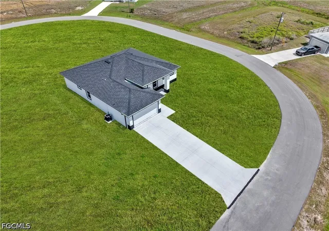 3rd image of 7020 Patriot Ct, Labelle, FL 33935 | MLS# 2026031568
