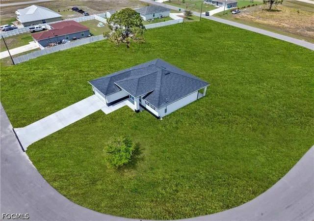 4th image of 7020 Patriot Ct, Labelle, FL 33935 | MLS# 2026031568