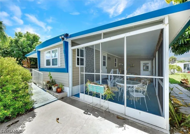Photo 1 of Manufactured home for sale at 522 Menton Ln, Naples, FL 34112 | MLS# 226024646 | Listing updated on 2026-07-28