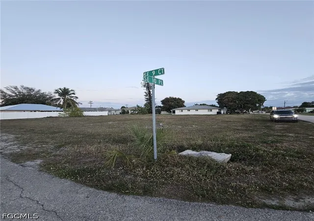 Photo 3 of Land for sale at 3807 Se 10th Place, Cape Coral, FL 33904 | MLS# 2026031582 | Listing updated on 2026-07-24