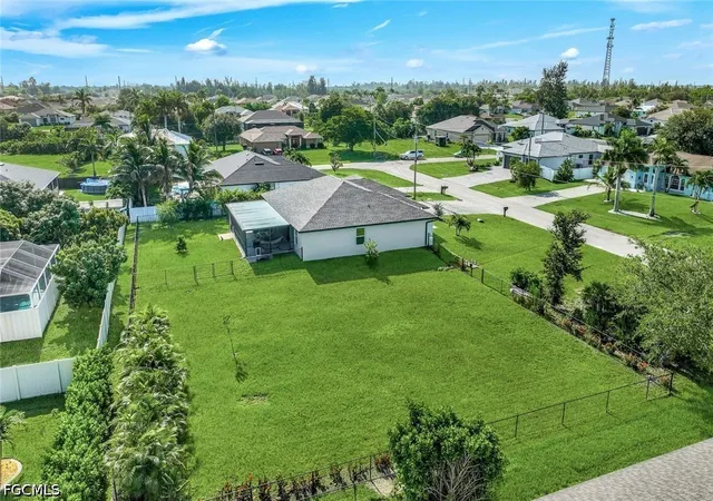 3rd image of 2627 Sw 4Th Ter, Cape Coral, FL 33991 | MLS# 2026031611