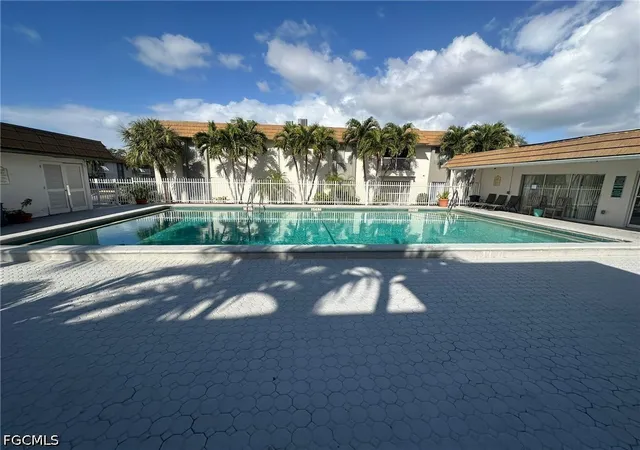 4th image of 1830 Maravilla Ave #317, Fort Myers, FL 33901 | MLS# 2026031648