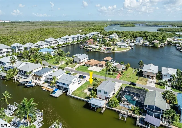 3rd image of 574 Coconut Ave S, Goodland, FL 34140 | MLS# 226027303