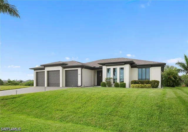 4th image of 3213 Nw 9Th St, Cape Coral, FL 33993 | MLS# 226027171