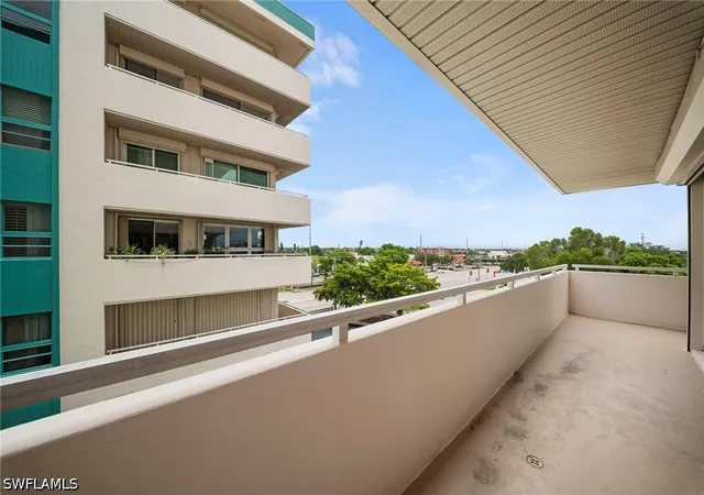 2nd image of 4807 Sunset Ct, Cape Coral, FL 33904