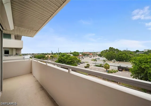 22nd image of 4807 Sunset Ct #405, Cape Coral, FL 33904 | MLS# 226026686