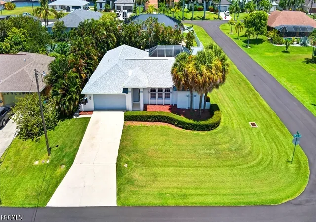3rd image of 2601 Sw 37Th Ter, Cape Coral, FL 33914 | MLS# 2026031783