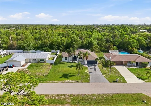Photo 3 of Single family home for sale at 5748 Linden Ln, Bokeelia, FL 33922 | MLS# 2026031812 | Listing updated on 2026-08-31