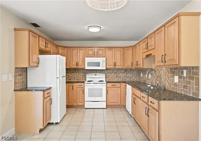 5th image of 5638 Foxlake Dr, North Fort Myers, FL 33917 | MLS# 2026031834