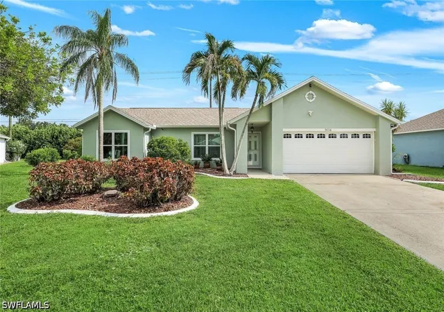 Photo 1 of Sale Pending at 9814 Country Oaks Dr, Fort Myers, FL 33967 | MLS# 226027145 | Listing updated on 2026-08-07