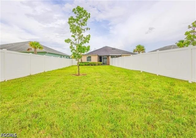 5th image of 17724 Wayside Bnd, Punta Gorda, FL 33982 | MLS# 2026031877
