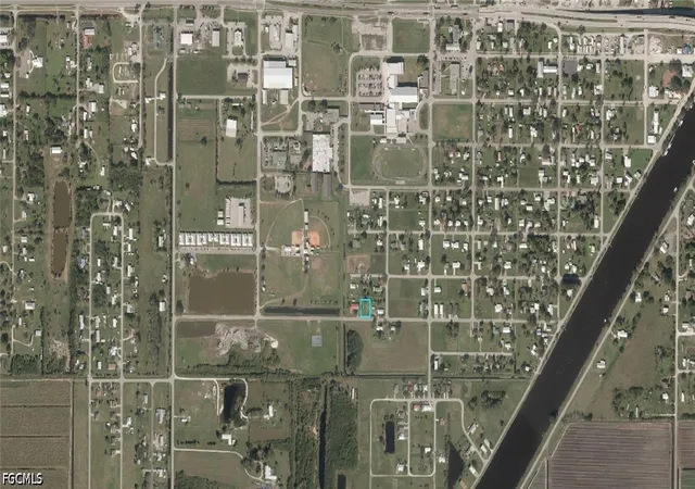 8th image of 757 Avenue R Sw, Moore Haven, FL 33471 | MLS# 2026031951