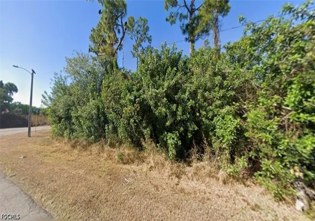 Photo 2 of Land for sale at 211 Vermont Way, Lehigh Acres, FL 33936 | MLS# 2026031959 | Listing updated on 2026-07-27